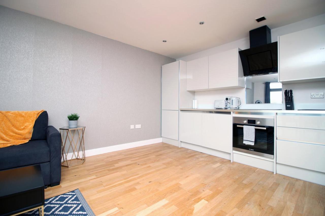 The View - Long Stay Offer - Modern Central Apartment And Parking By Cto Serviced Apartments Кардиф Екстериор снимка