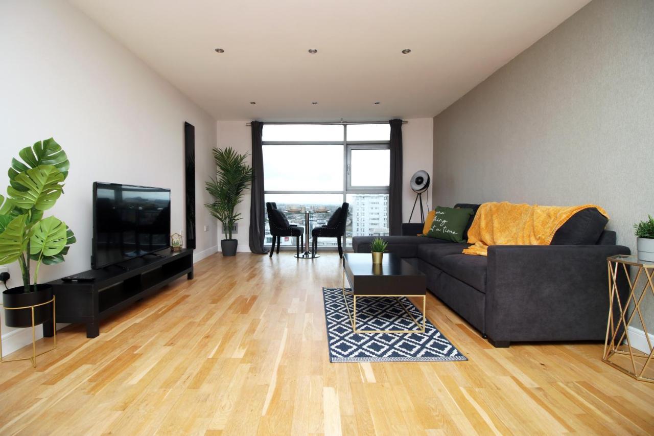 The View - Long Stay Offer - Modern Central Apartment And Parking By Cto Serviced Apartments Кардиф Екстериор снимка